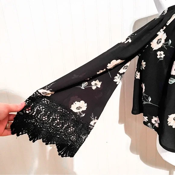 Love Tree Off The Shoulder Bell Sleeve Top - Picture 2 of 4